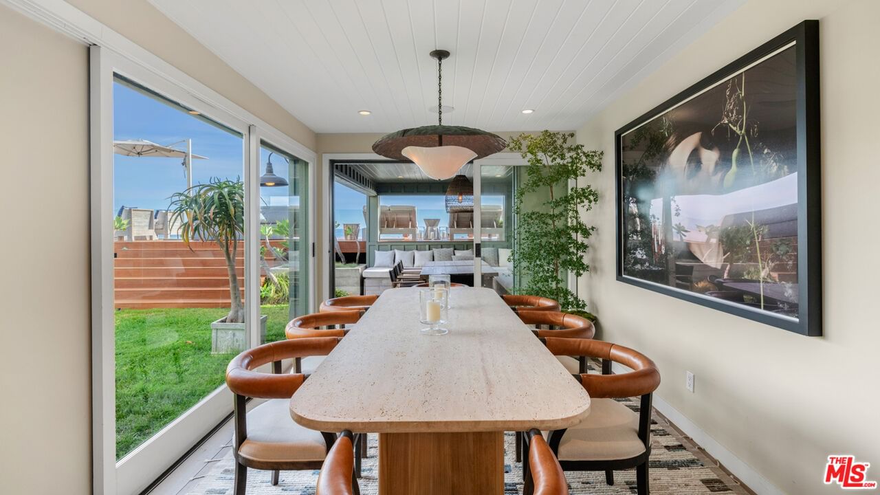 Malibu Colony photo 20