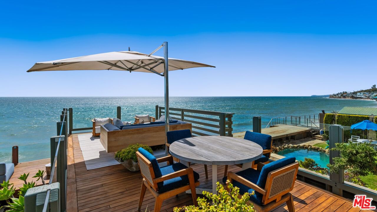 Malibu Colony photo 24