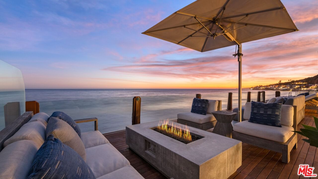Malibu Colony photo 50