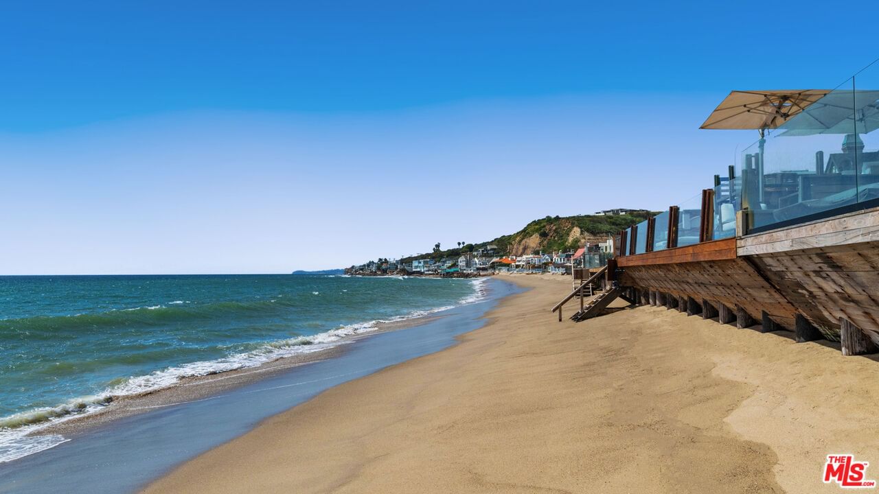 Malibu Colony photo 53