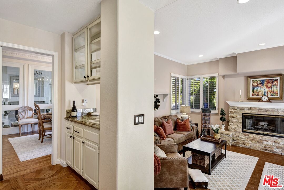 Hazelcrest photo 15
