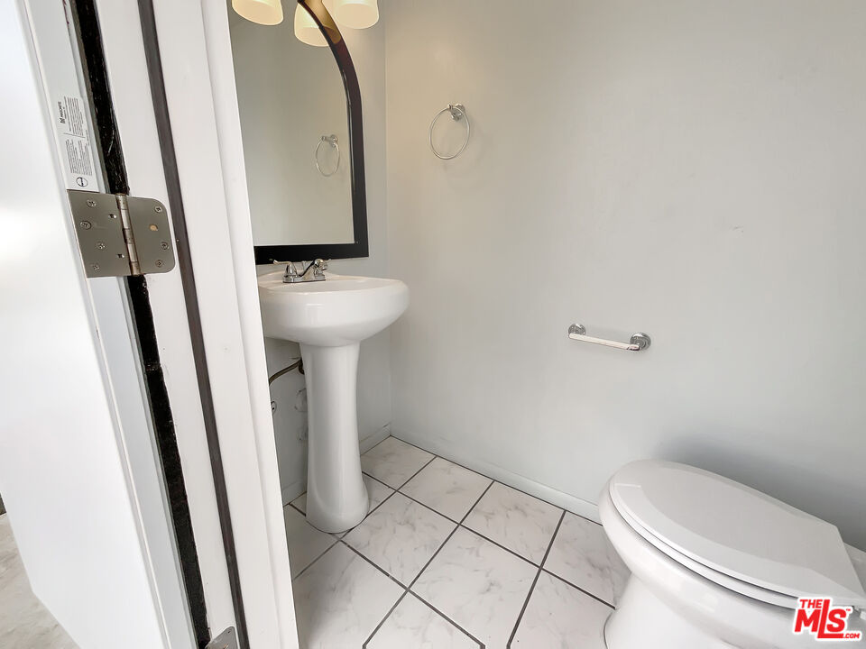 Deerfield photo 26