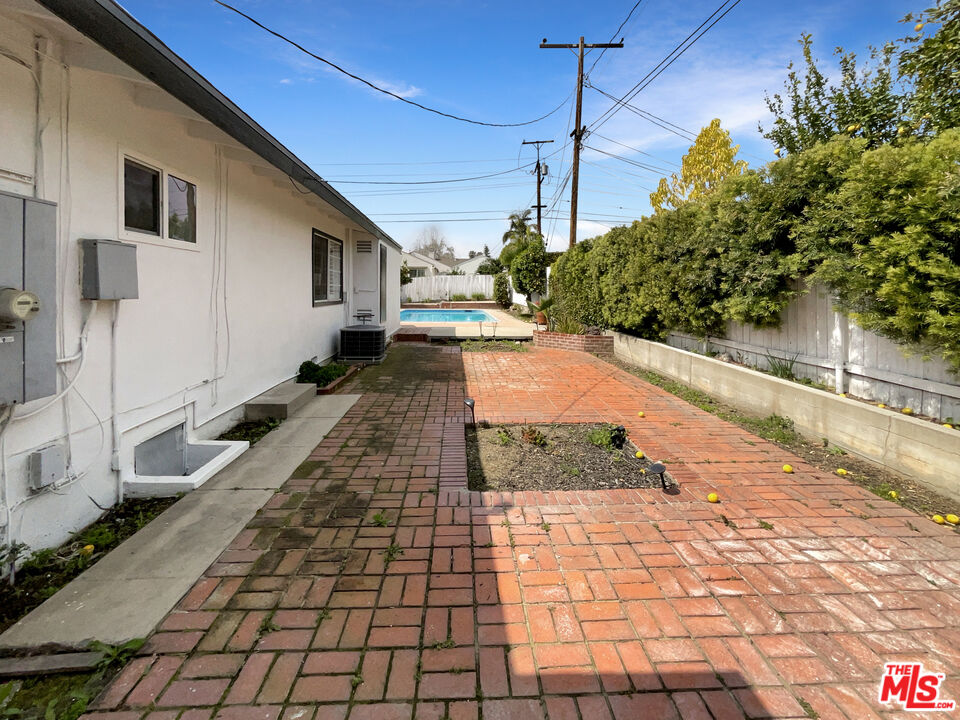 Deerfield photo 27