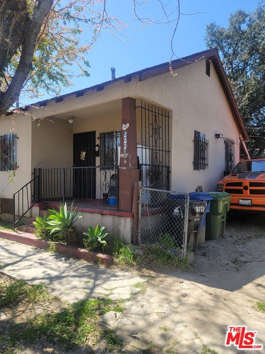 8021 Towne Ave