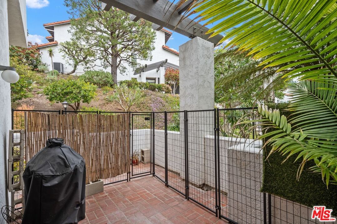 Palisades photo 34