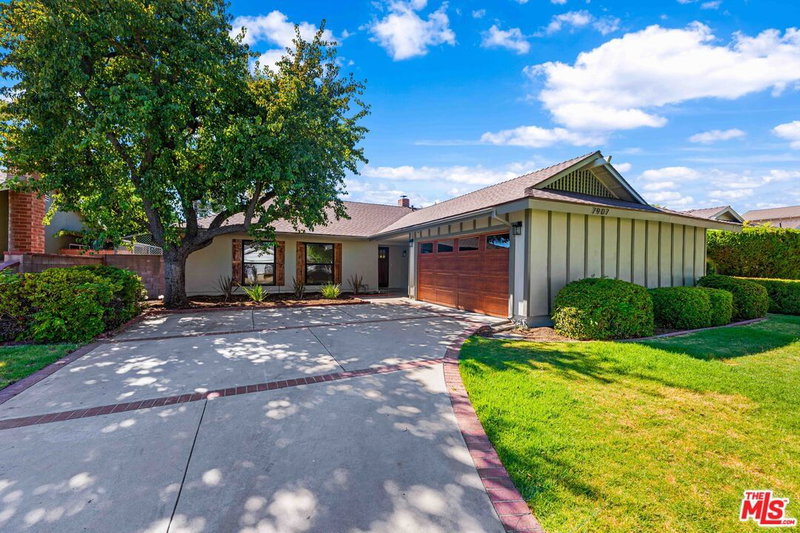 7907 Sausalito Ave
