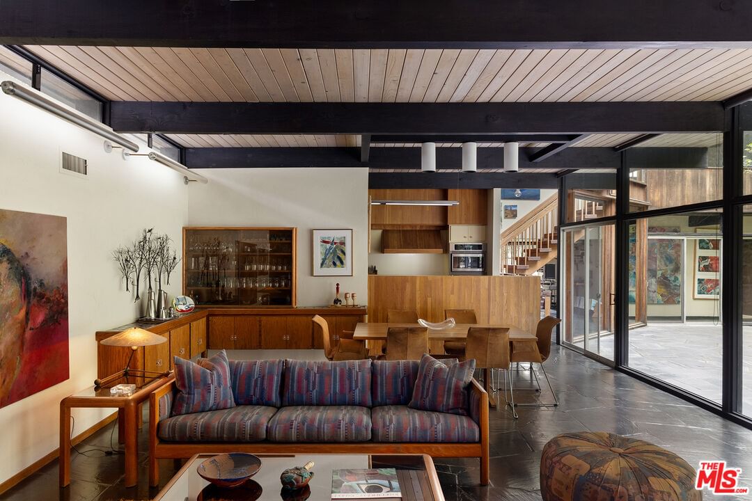 Mandeville Canyon photo 5