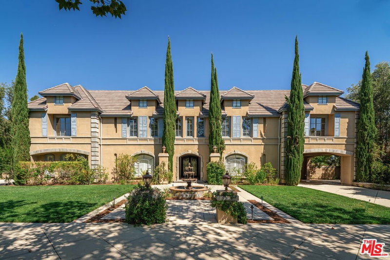 22505 La Quilla Dr