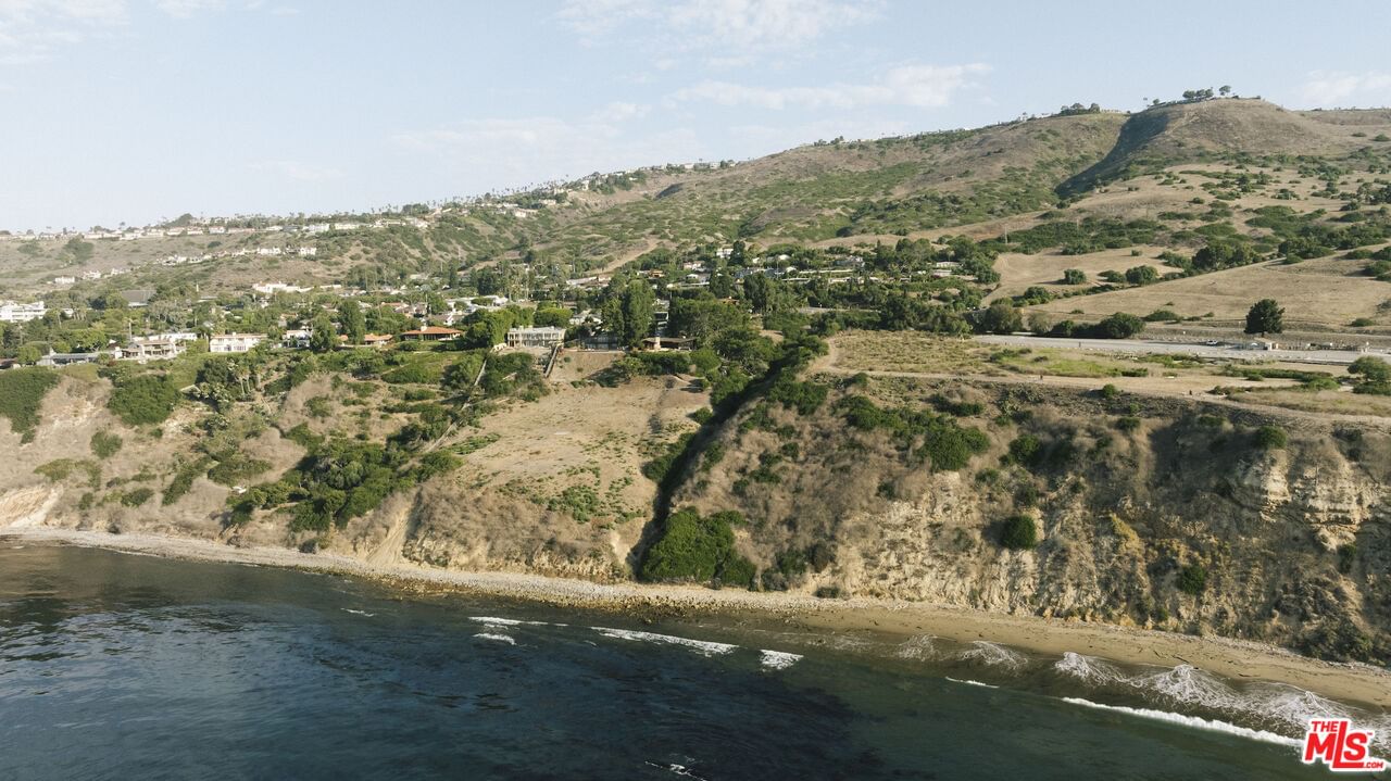 Sea Cove photo 11