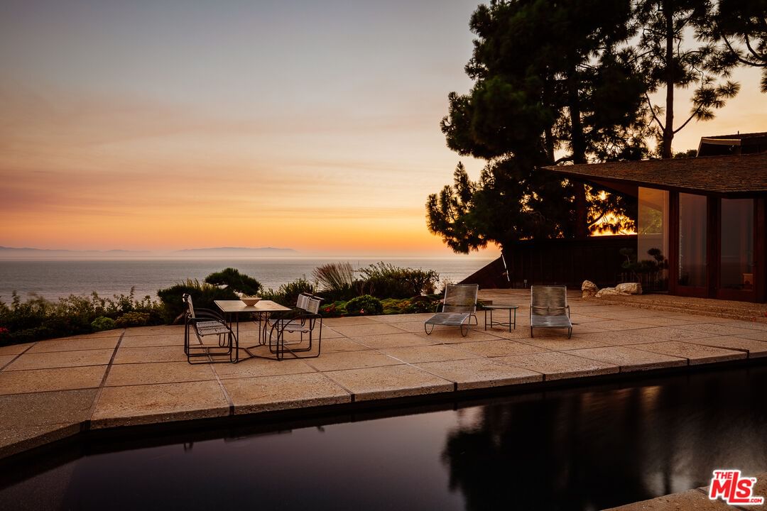 Sea Cove photo 46