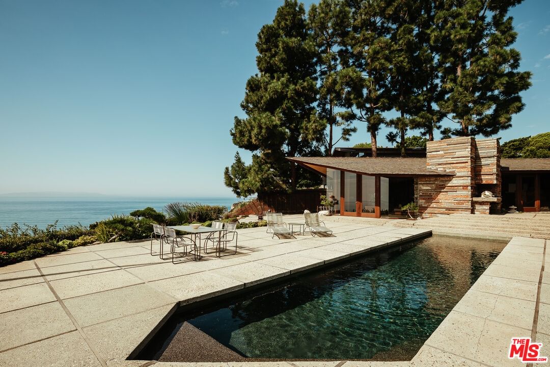 Sea Cove photo 5