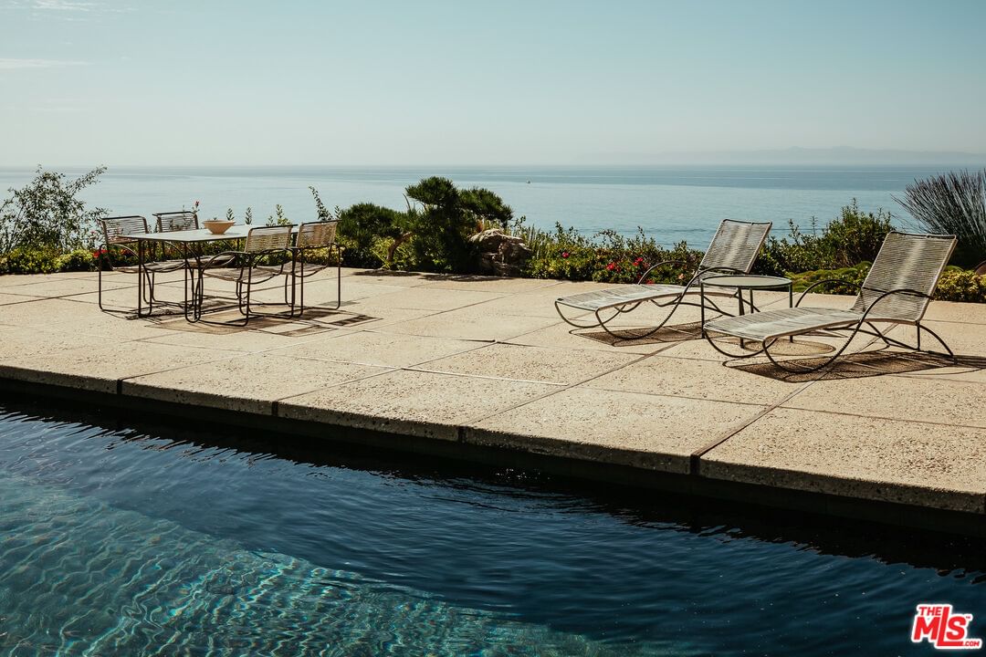 Sea Cove photo 7