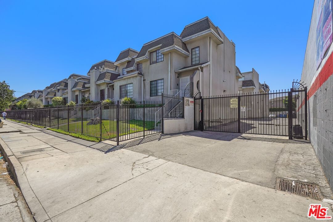 Van Nuys photo 7