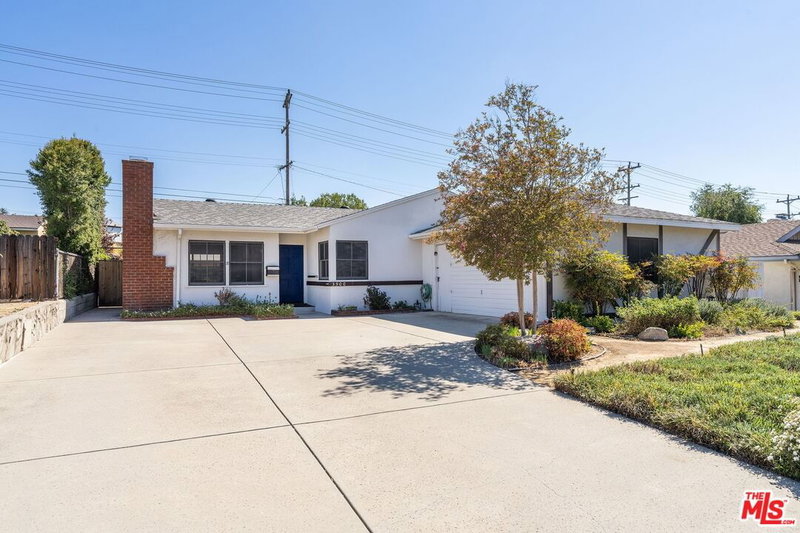 3500 Roselawn Ave