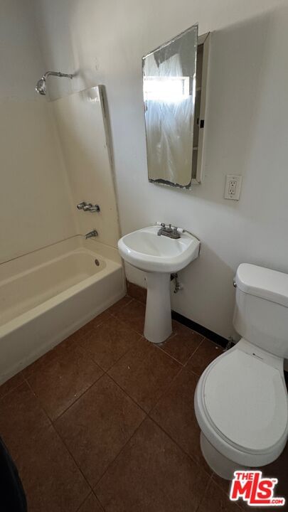 Avalon photo 9