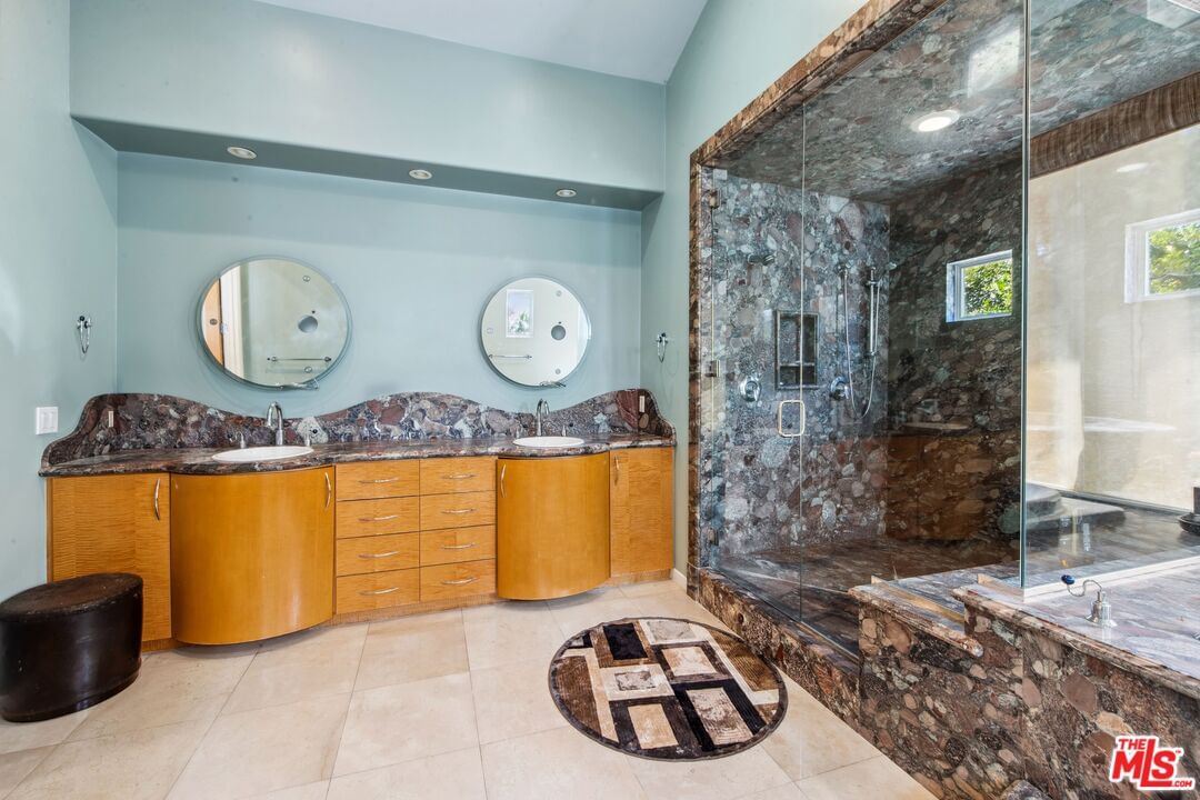 Park South photo 14