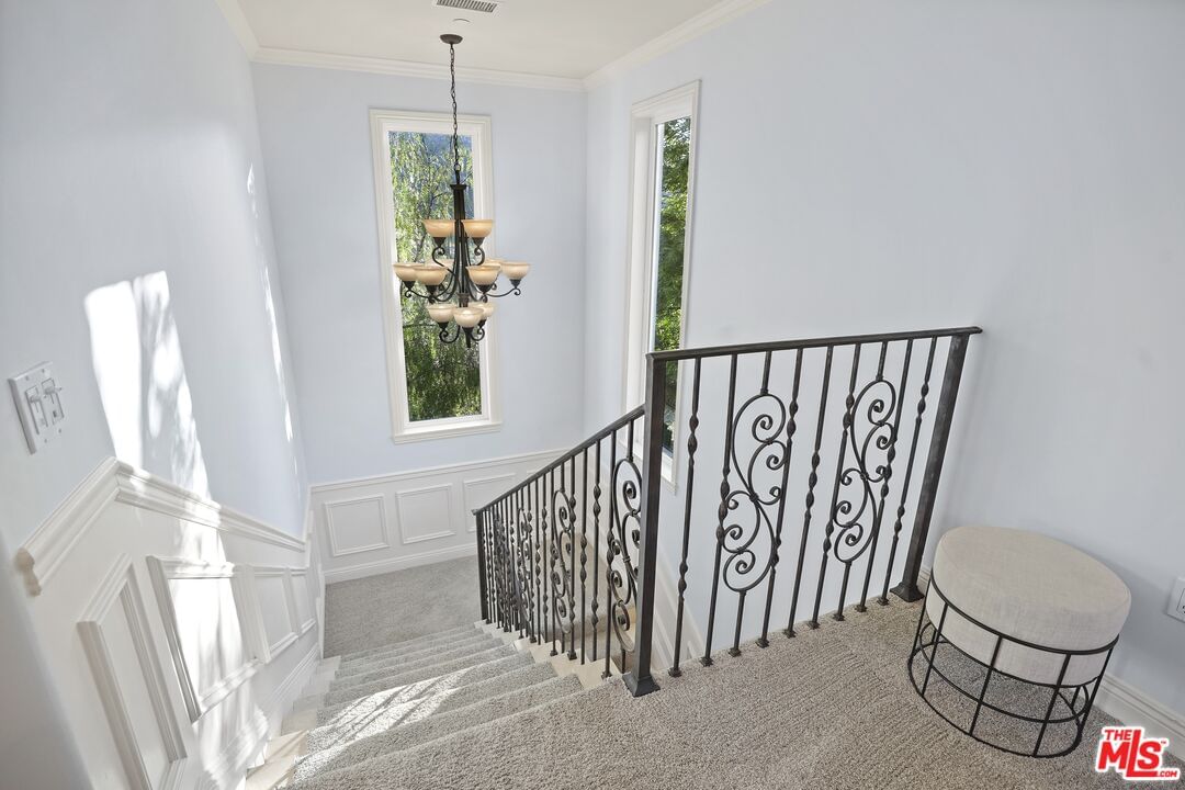 Crown Hill photo 26