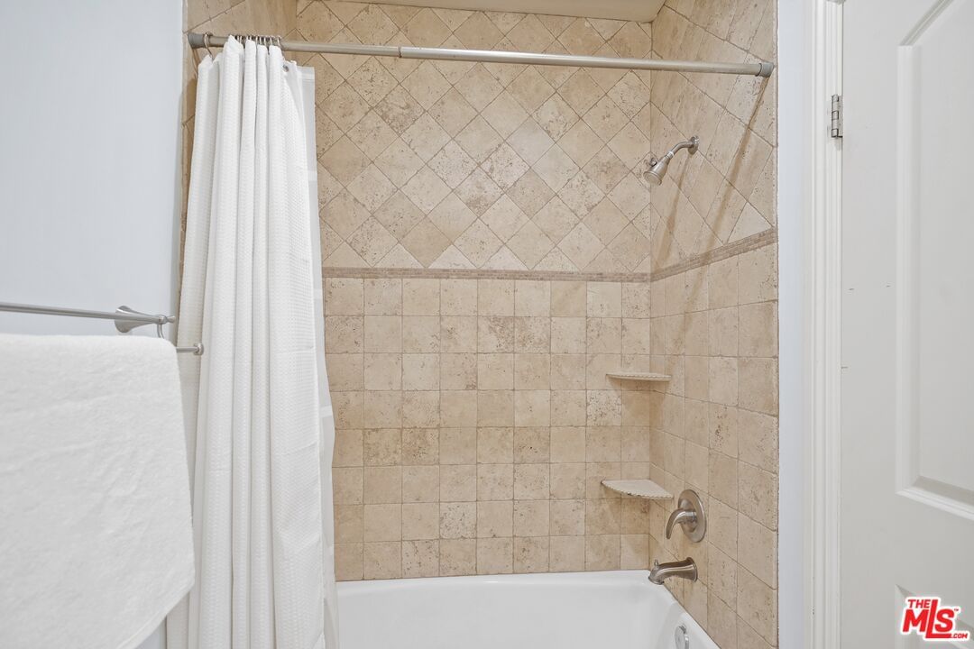 Crown Hill photo 35