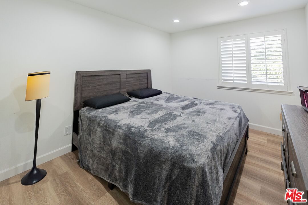 Summit Hills photo 35