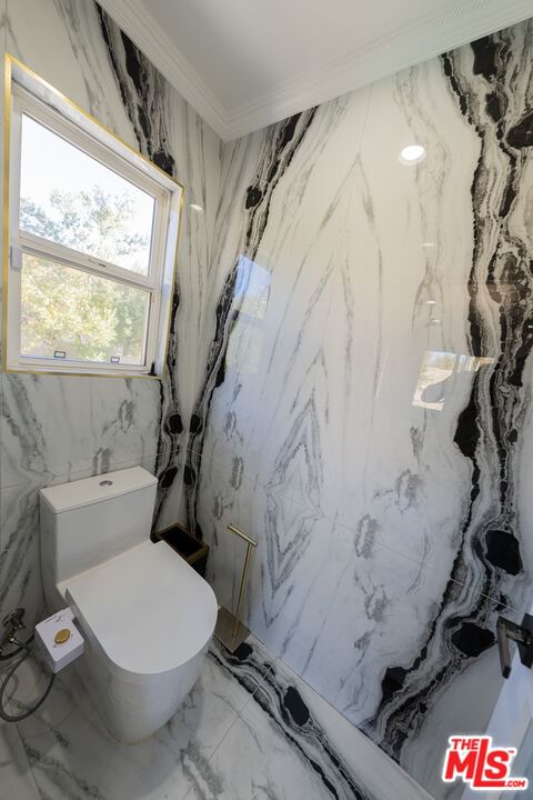 Summit Hills photo 40