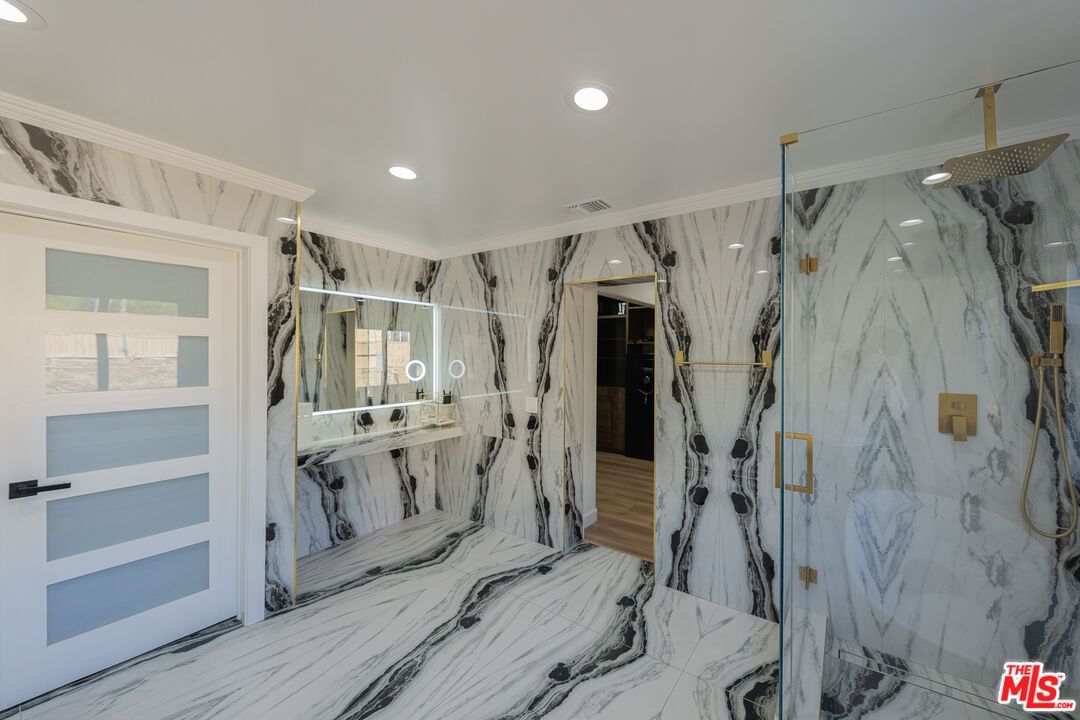 Summit Hills photo 42