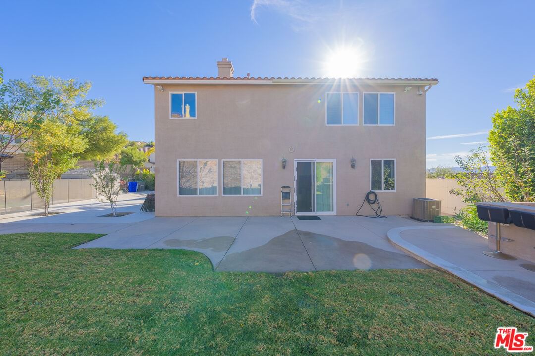 Summit Hills photo 45