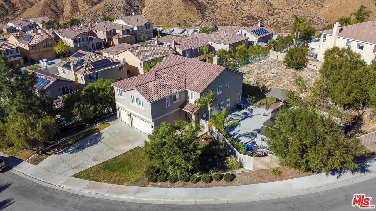 Summit Hills photo 5