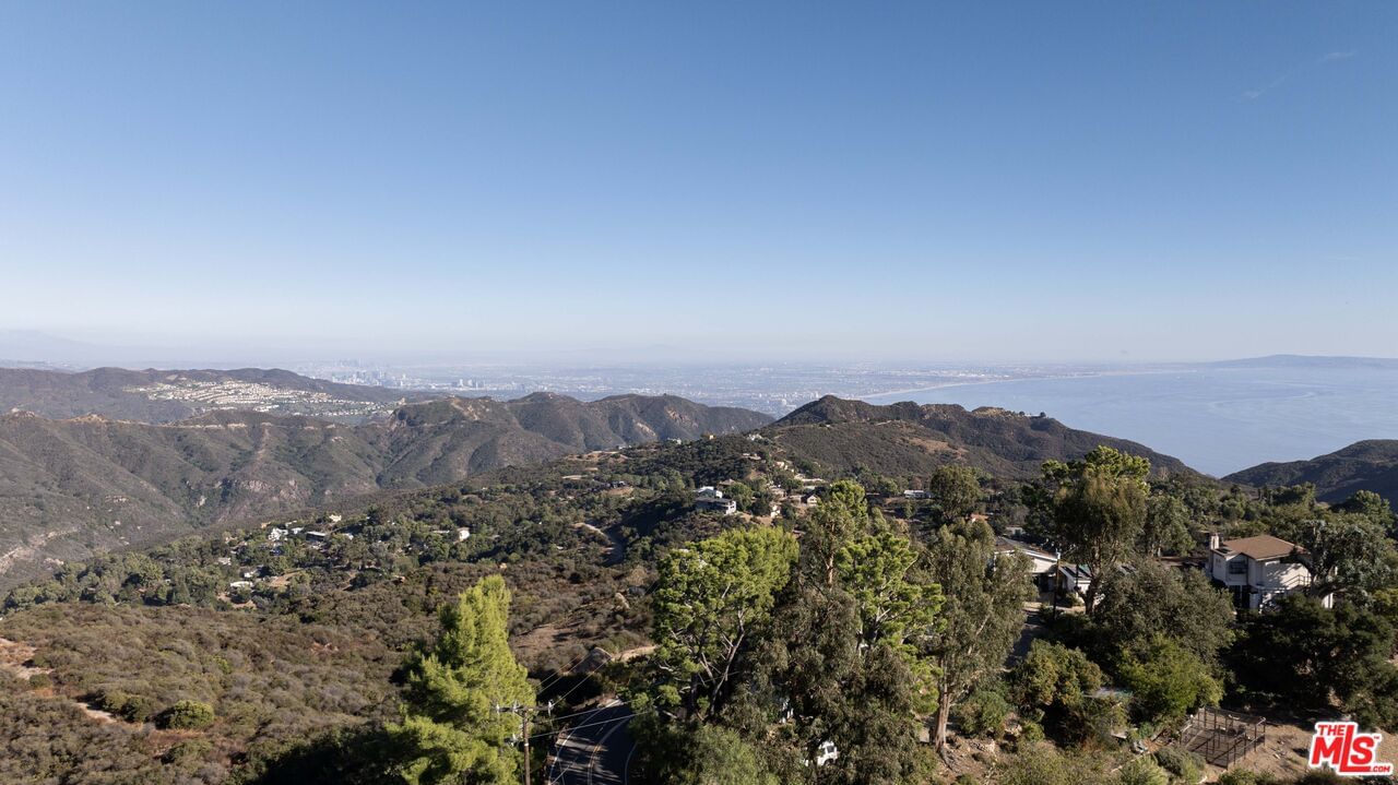Saddle Peak photo 68