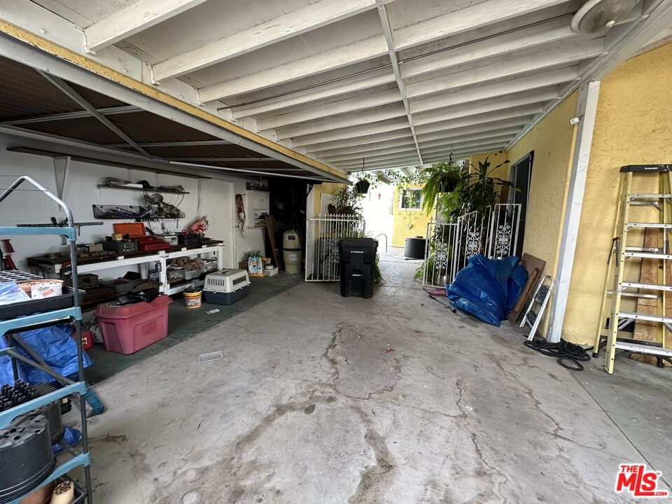 Lindale photo 28
