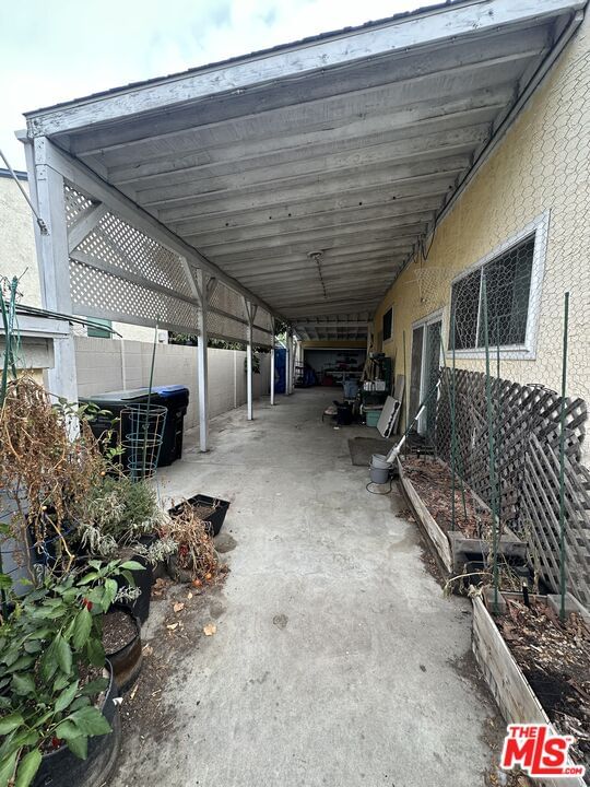 Lindale photo 30