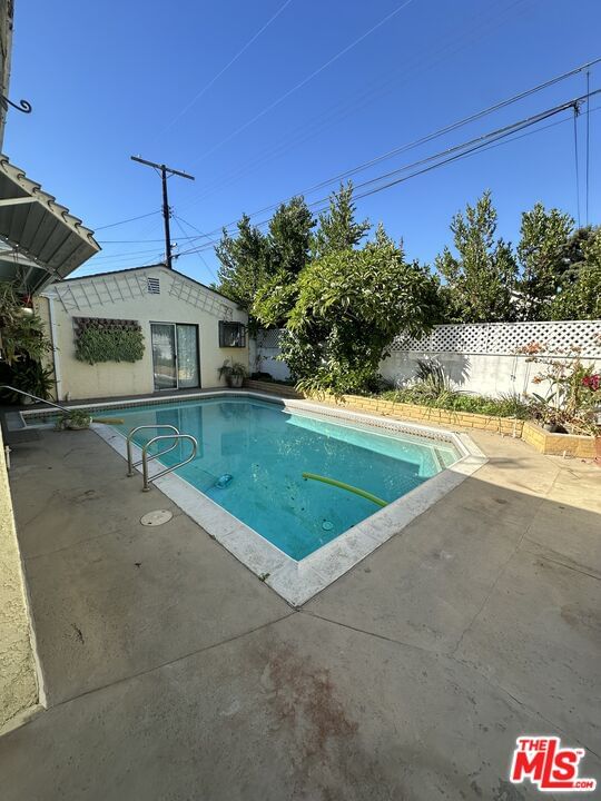 Lindale photo 33