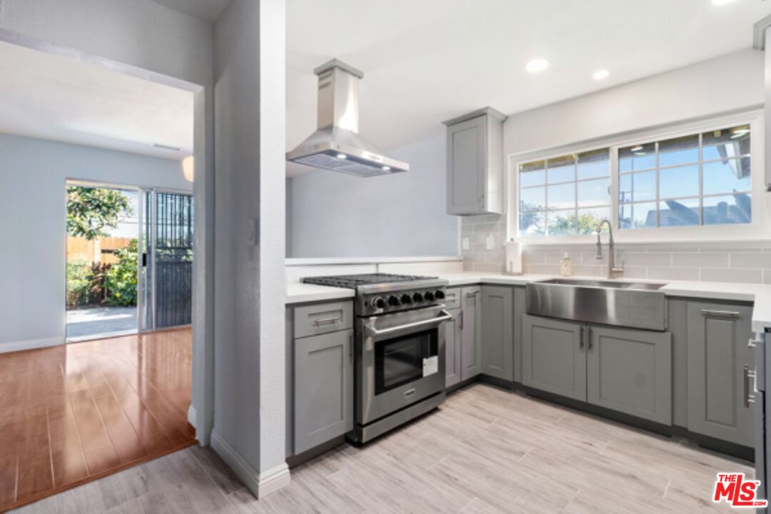 Finegrove photo 19
