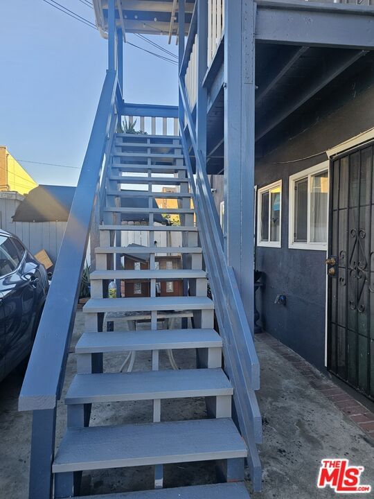 Avenue 25 photo 9