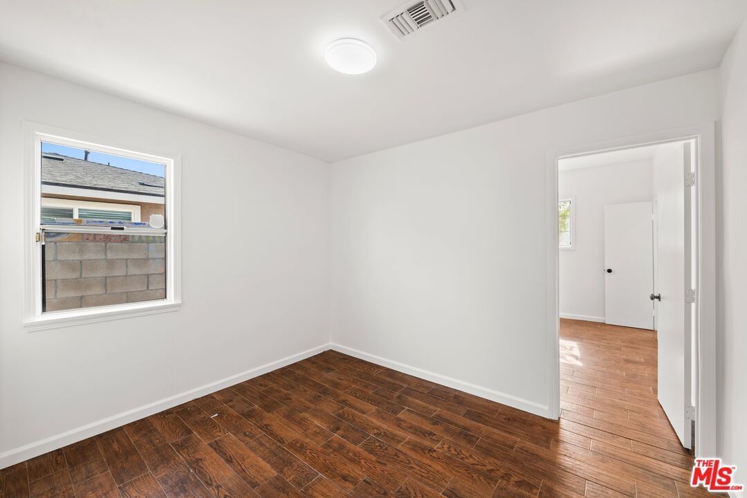 Alwood photo 16