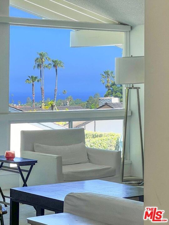 Palos Verdes Drive West photo 12