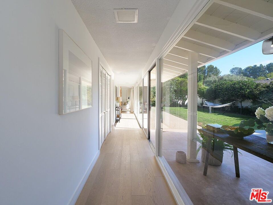 Palos Verdes Drive West photo 13