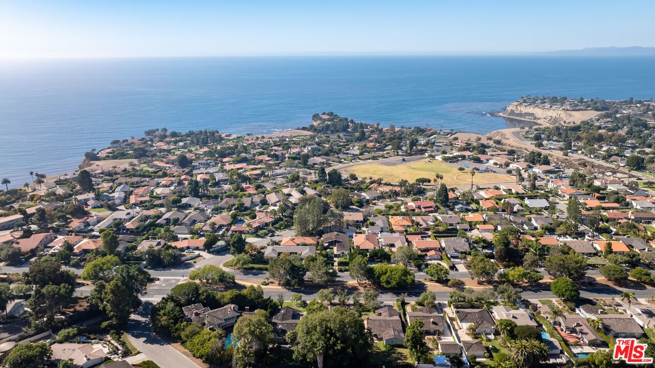 Palos Verdes Drive West photo 31