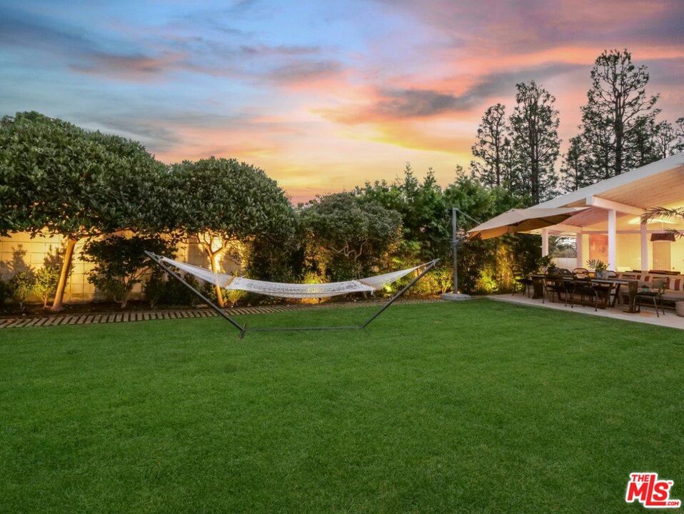 Palos Verdes Drive West photo 4