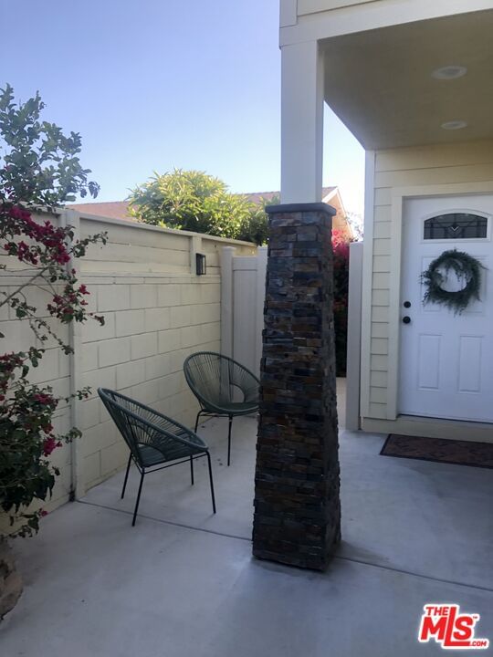 Larkspur photo 34