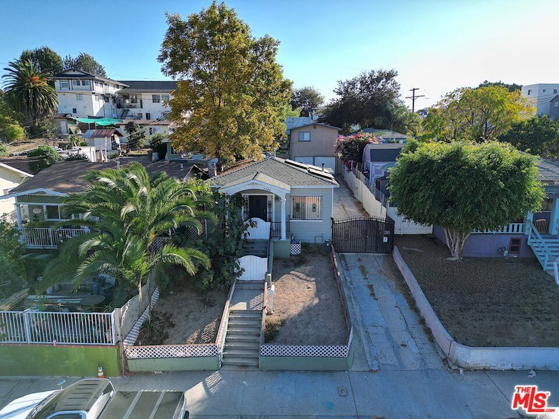 2708 Marengo St
