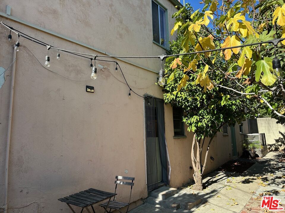 Hillhurst photo 9