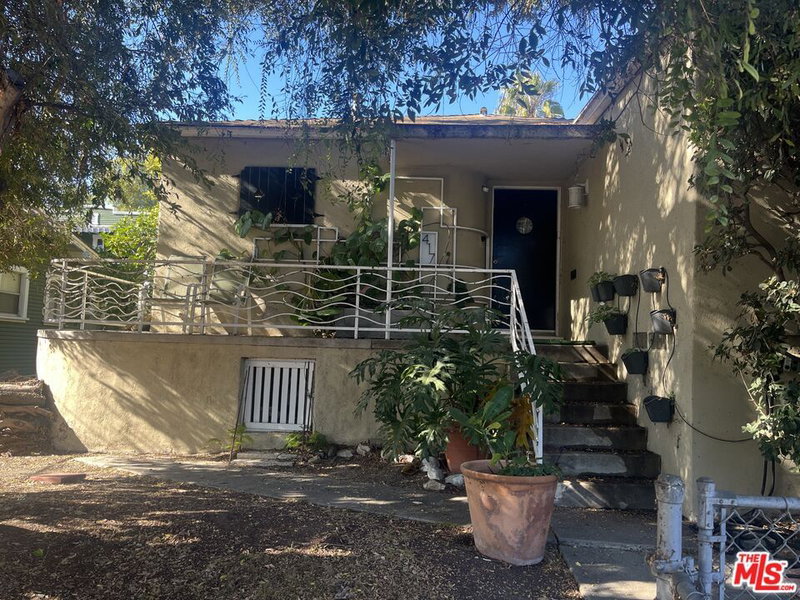417 Cabrillo Ave