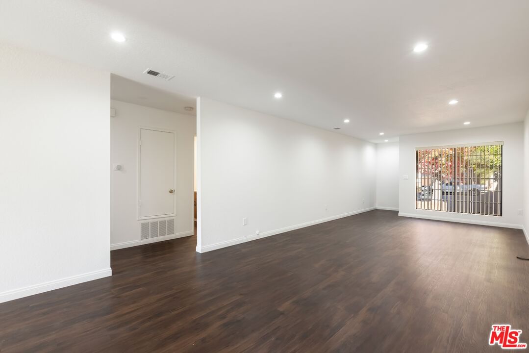 Walnut photo 5