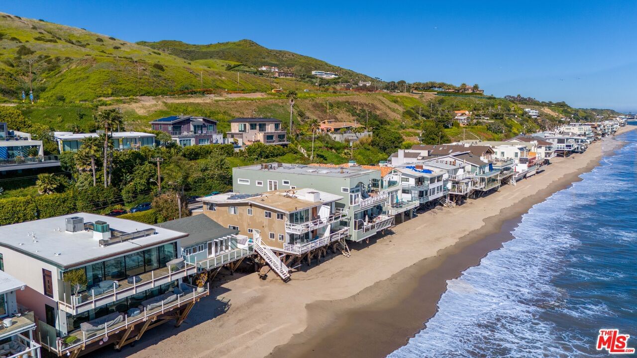 Malibu photo 6
