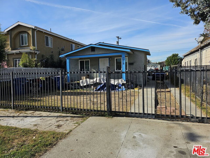7019 Estrella Ave