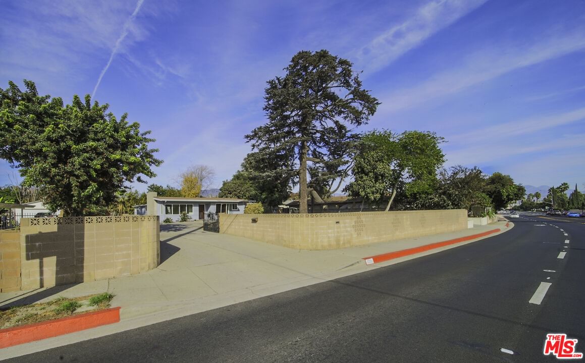 Lower Azusa photo 37
