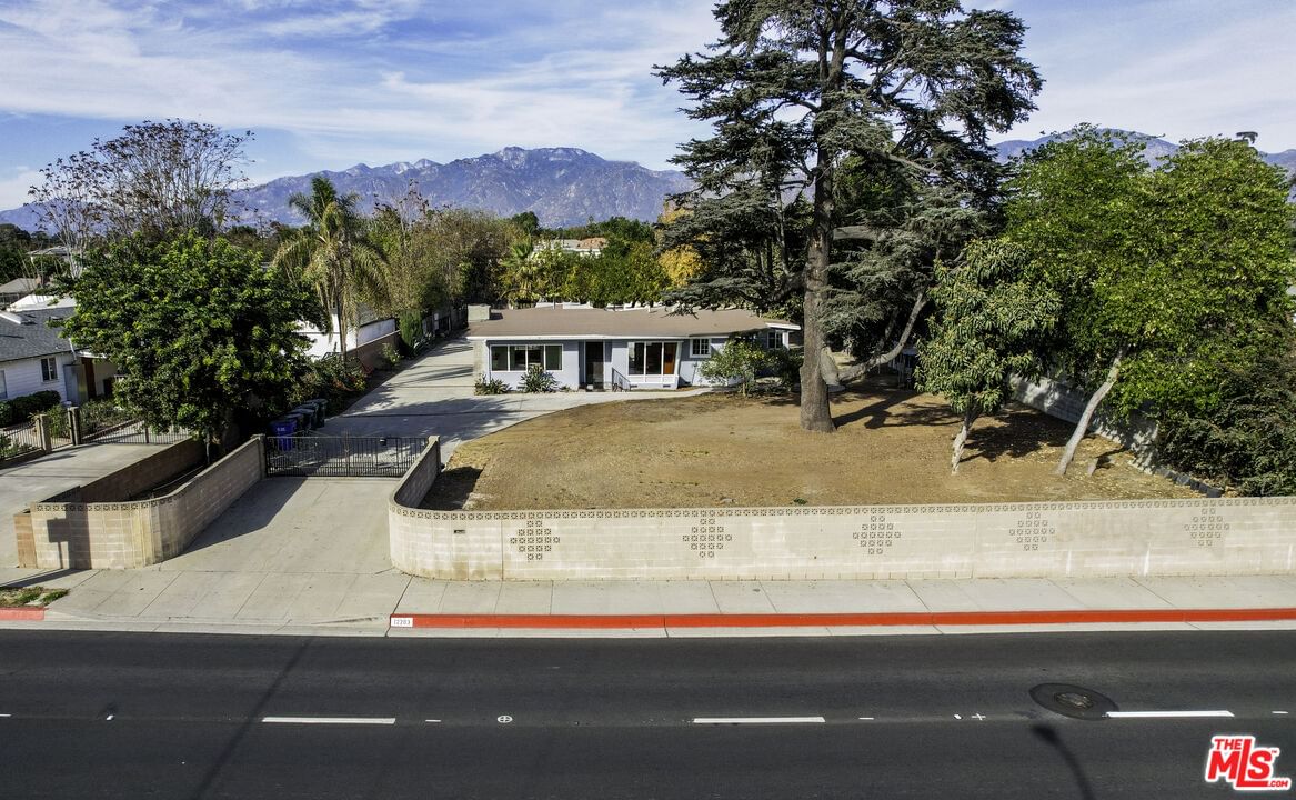 Lower Azusa photo 40