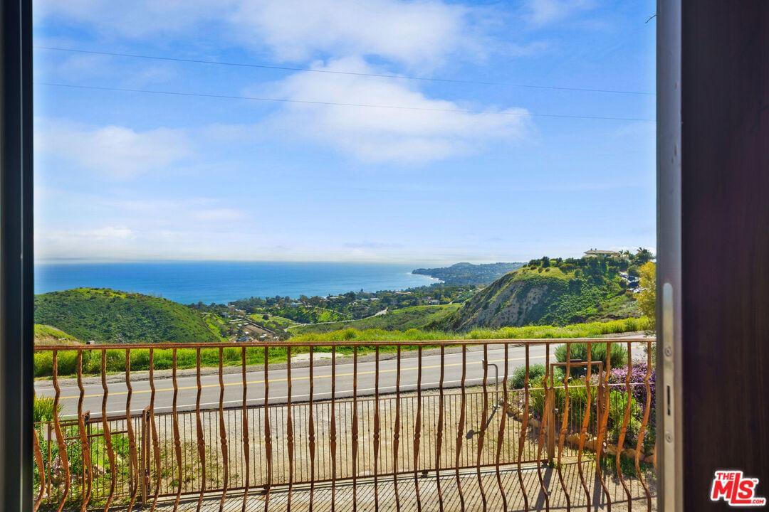 Latigo Canyon photo 42