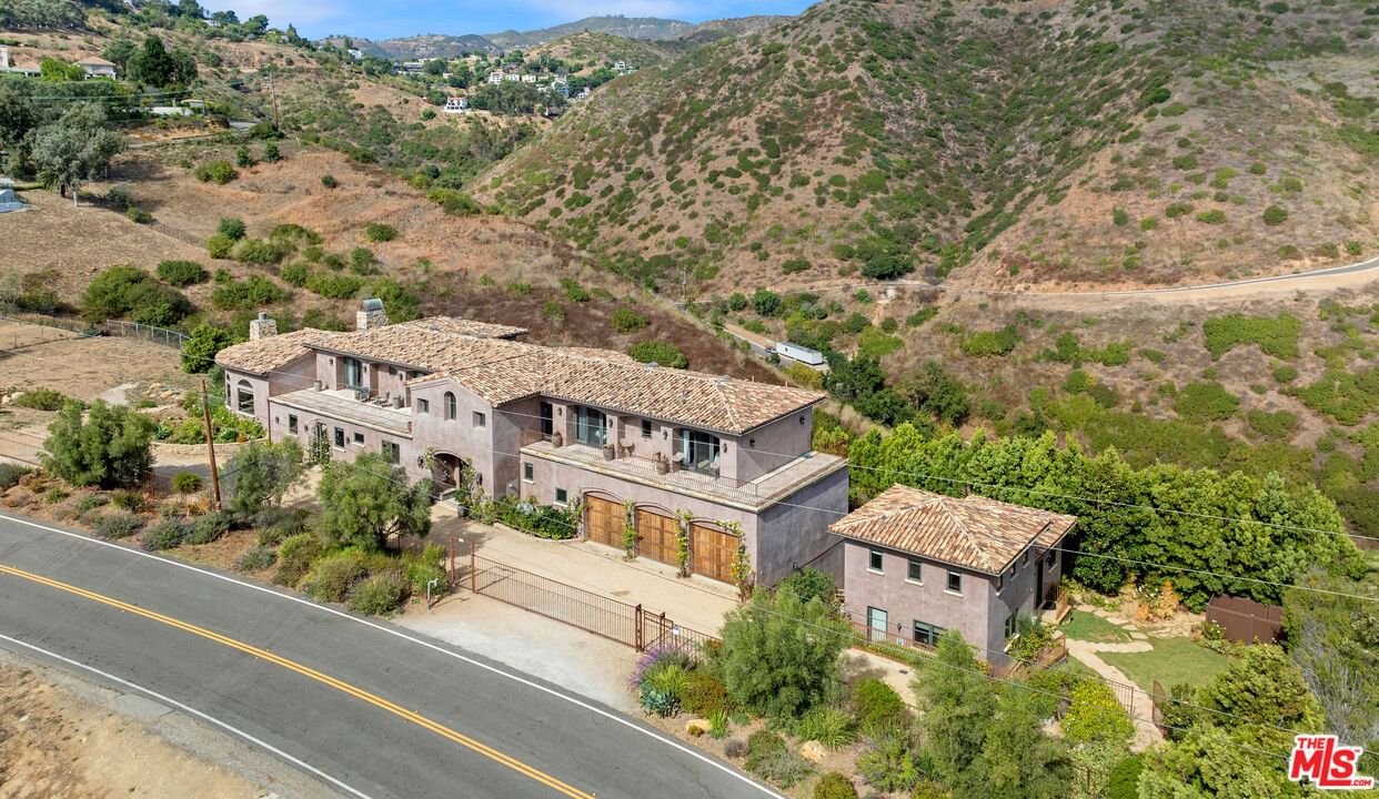 Latigo Canyon photo 6