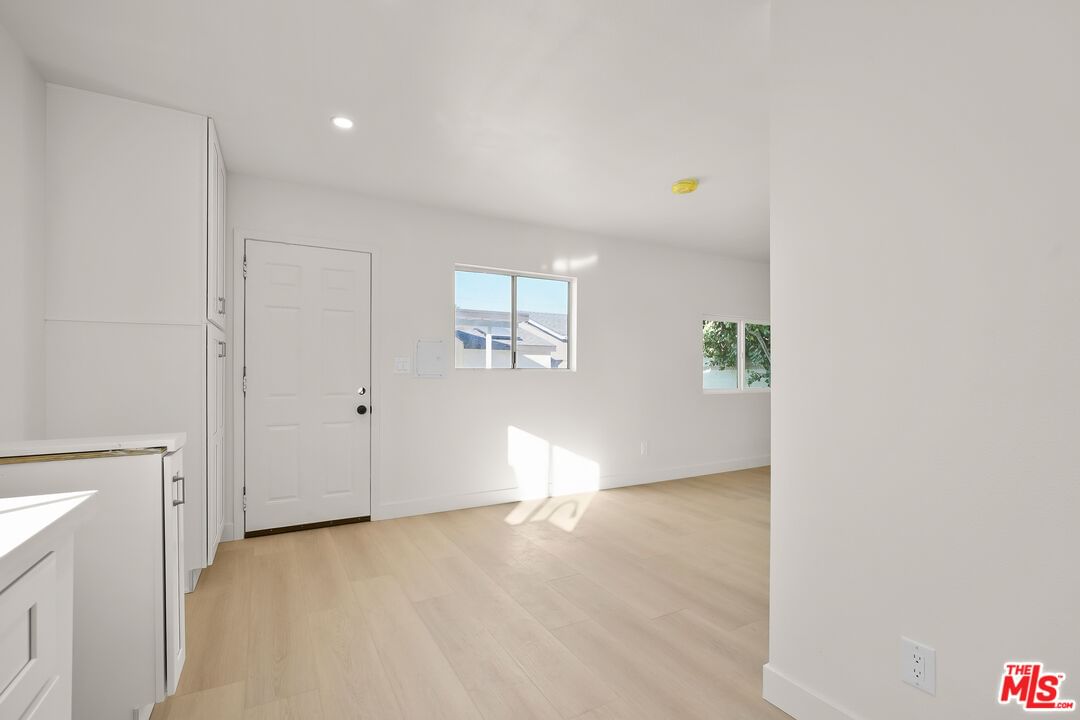 Van Ruiten photo 30
